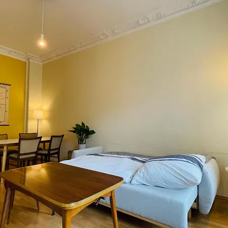 Appartement Stilvolle Altbauwohnung Am Rande Der Dresdner Neustadt *
